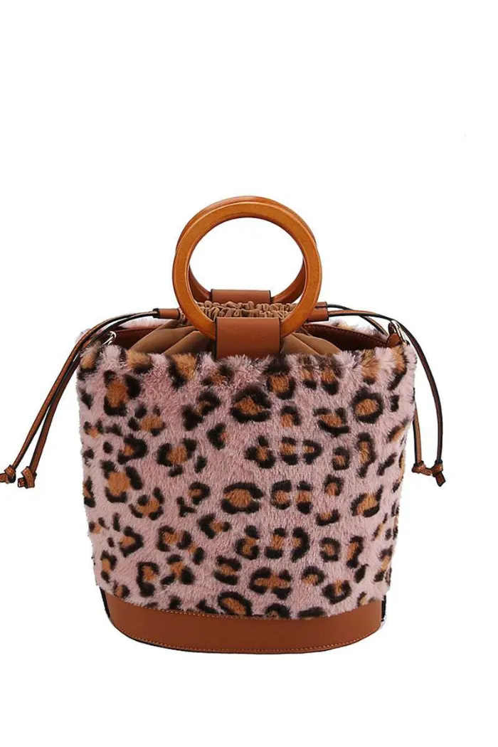Leopard shoulder bag