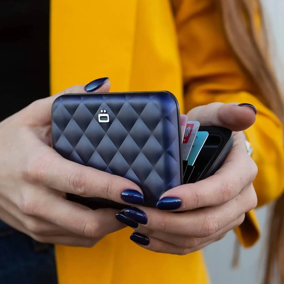 QUILTED BUTTON Card Case Wallet