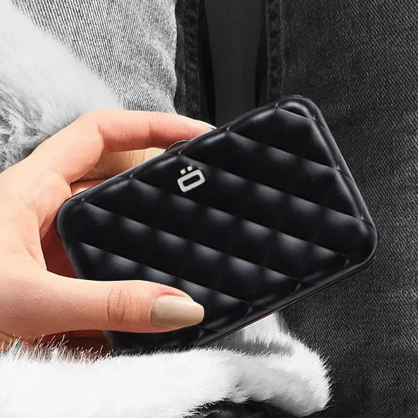 QUILTED BUTTON Card Case Wallet