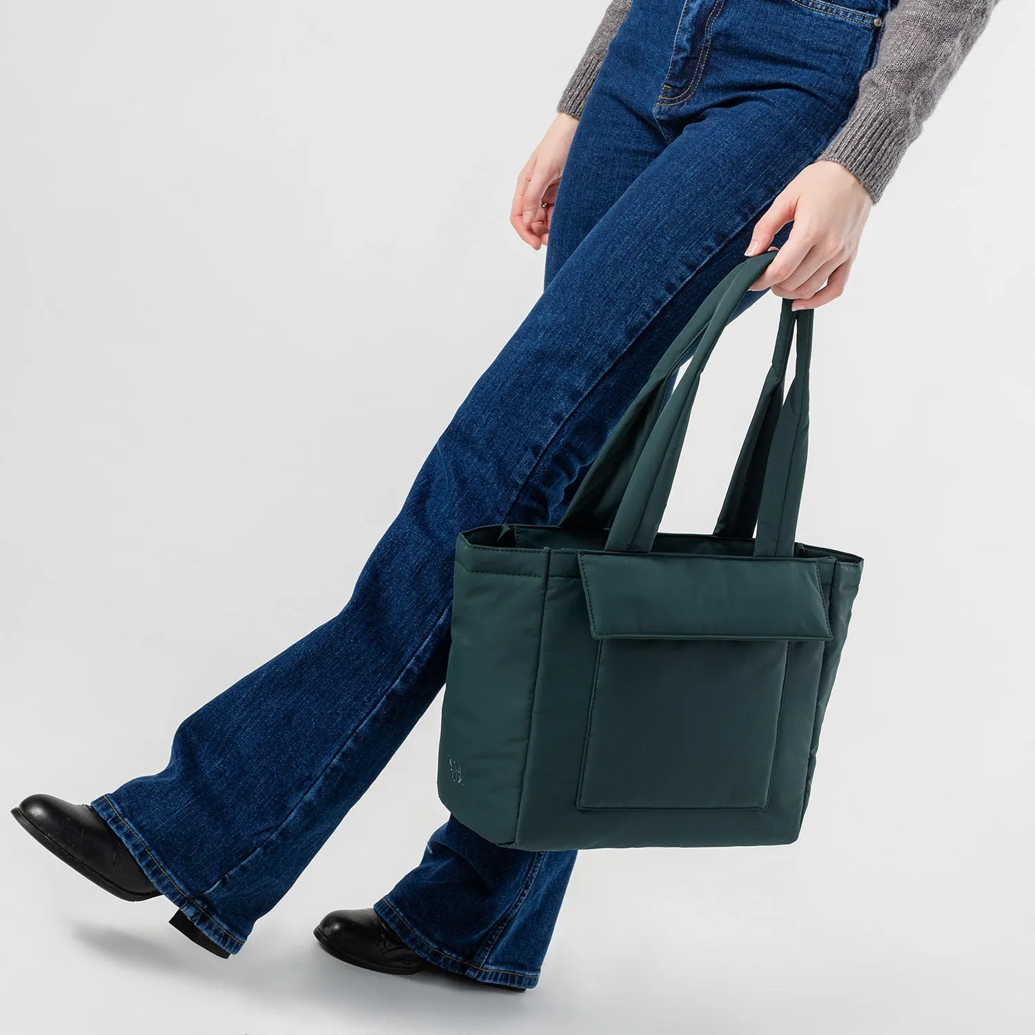 Semmoa M Tote Bag